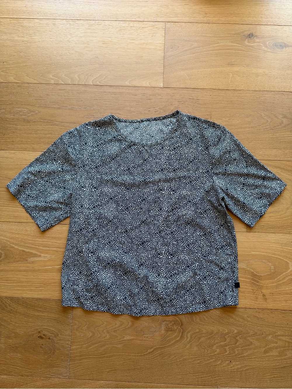 lululemon athletica Black & White Short Sleeve Printed Tee